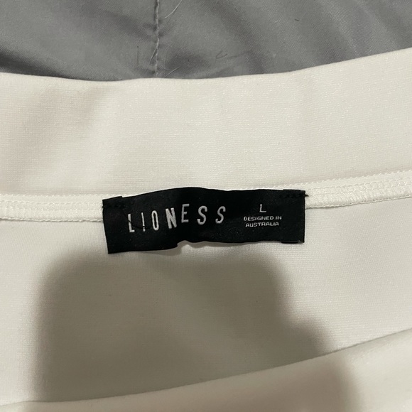 RESCUE ME PLEAT MINI SKIRT - Picture 3 of 3